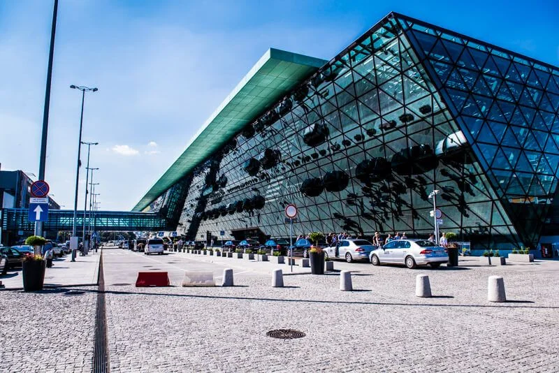 Private Krakow Airport Transfer to Krakow with MrShuttle.com.