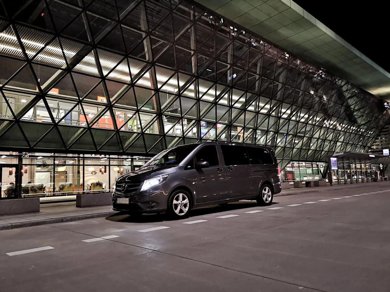 Mercedes Benz Vito by night. Private Krakow Airport