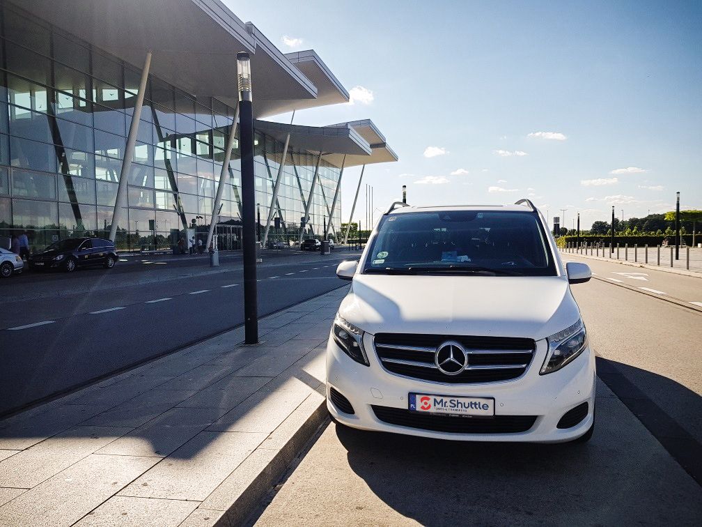 Wroclaw airpot transfers