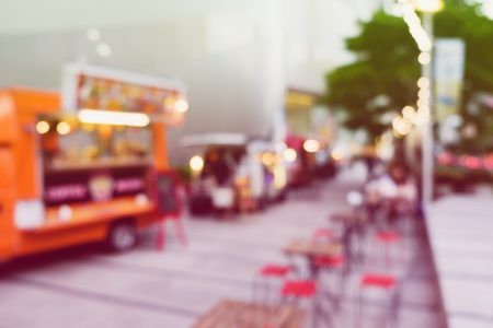Abstract,Blurred,Background,Of,Food,Trucks.