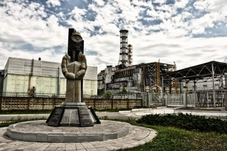 chernobyl-pomnik