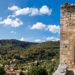 Ruins of the castle of the Bishop of Cavaillon in Fontaine-de-Vaucluse, Provence; France; Europe