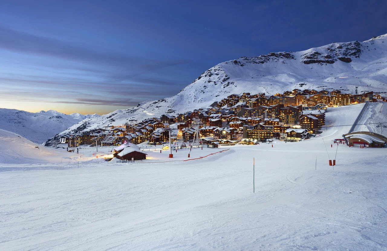 Panorama of famous Val Thorens in french alps by night, Vanoise, Francen