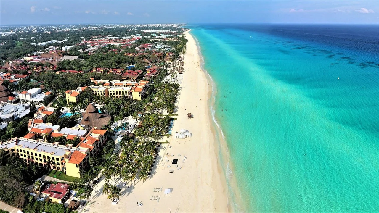 Sandos Playacar view from the sky, Playa del Carmen shoreline