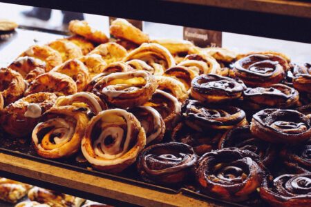 danish-traditional-rolled-buns-with-cinnamon and-chocolate-Pastry-cinnamon-snails-and cinnamon-swirls