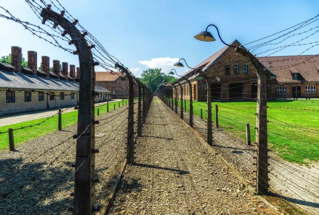 best time to visit auschwitz 