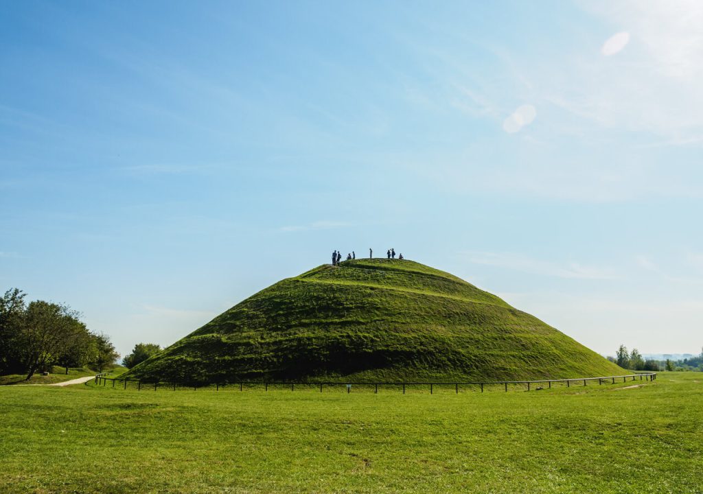 things to do in Krakow - Krakus Mound